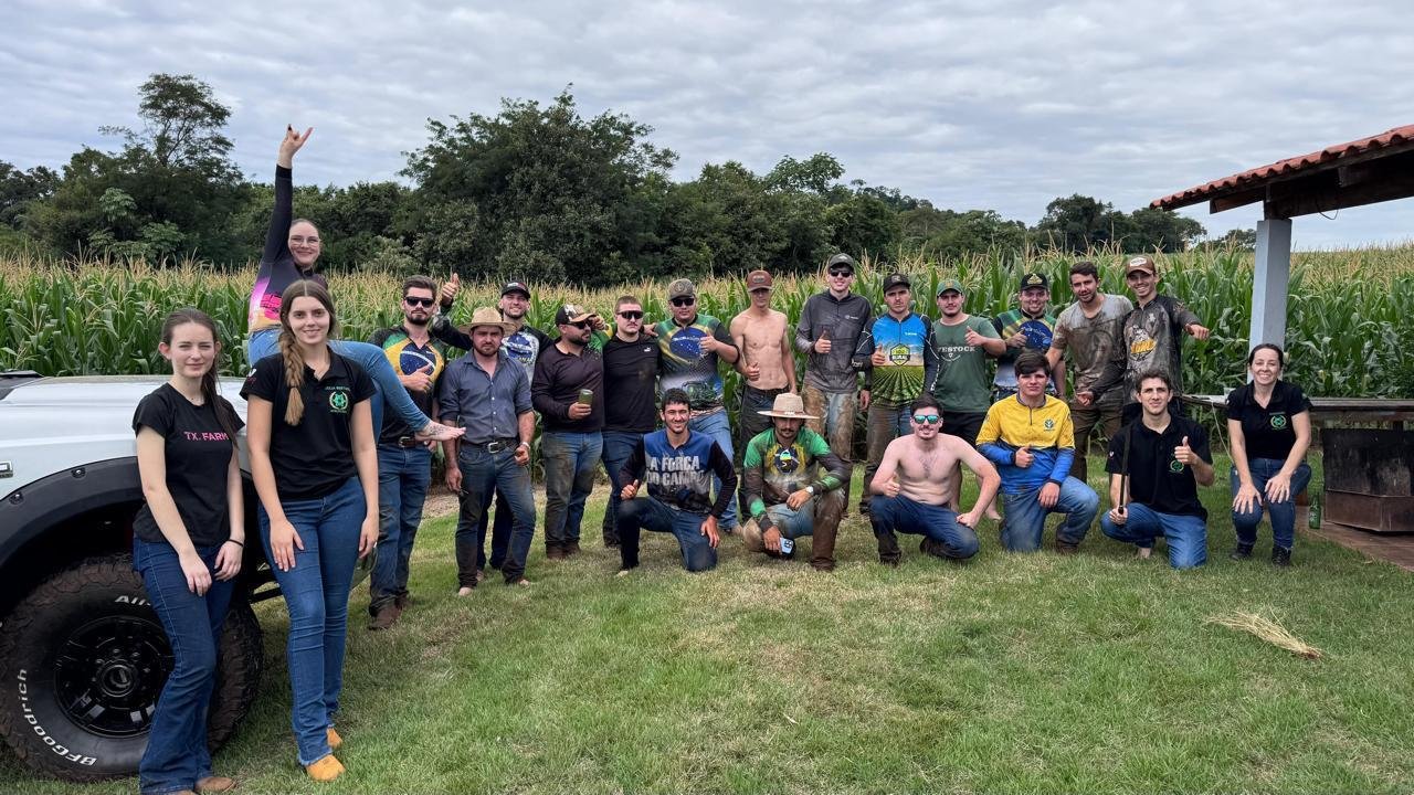 Curso Agronomia da Unisep realiza proteção de nascentes na região