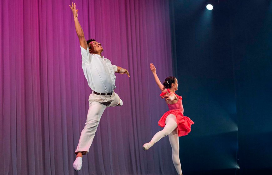 Escola Bolshoi de Joinville Encanta Francisco Beltrão e Mobiliza Solidariedade