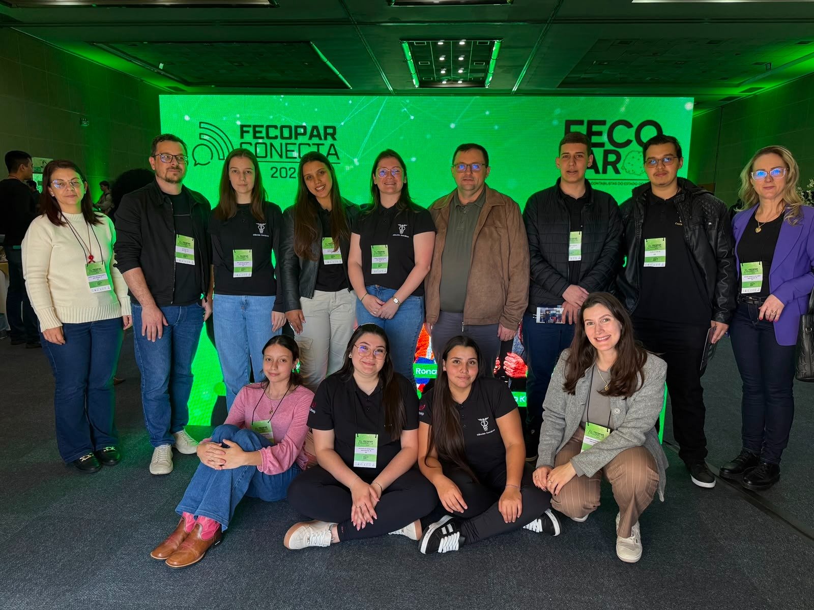 Acadêmicos e professores de Ciências Contábeis da Unisep participam do Fecopar Conecta 2026
