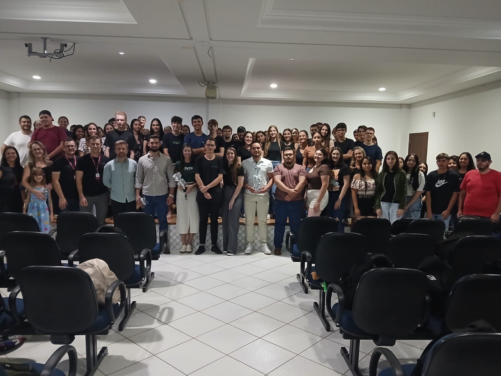 Cursos de Administração e de Ciências Contábeis do campus de Dois Vizinhos realizam Aula Magna