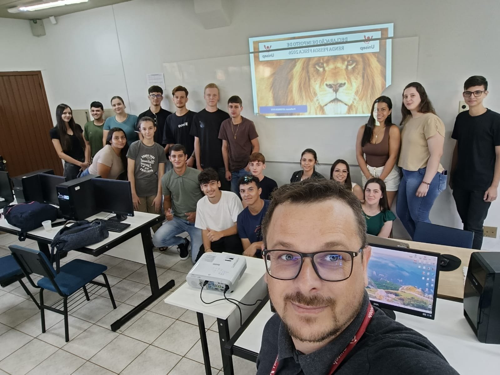 Curso de Extensão da Unisep capacita acadêmicos e simula declarações de Imposto de Renda